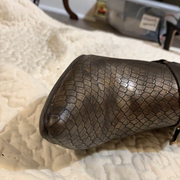 Bandalino gold/bronze metallic heeled booties - Picture 6 of 14